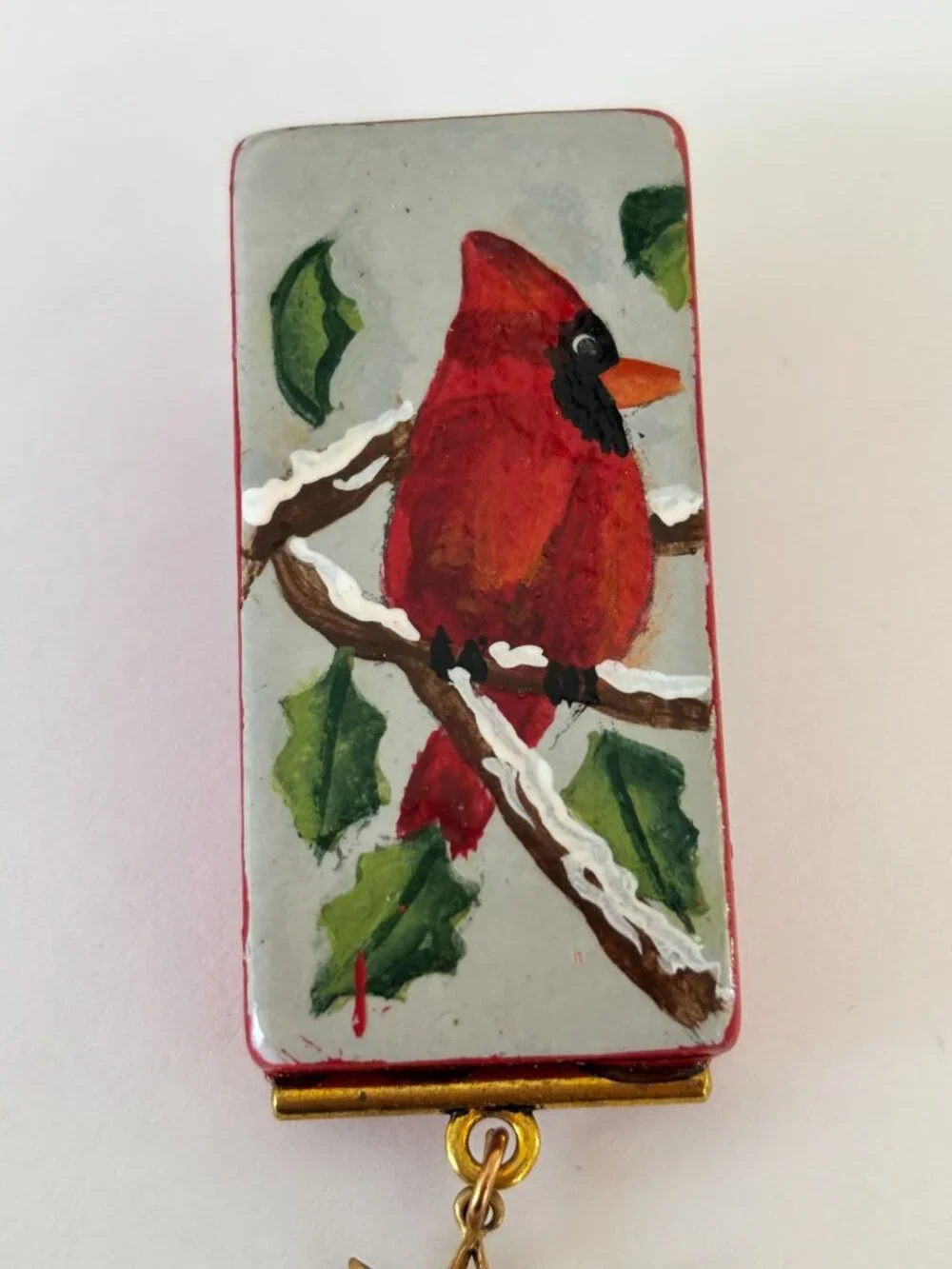 Cardinal Christmas Pin Brooch Domino Hand-Painted Snowflake Charm Winter Jewelry - Picture 3 of 9